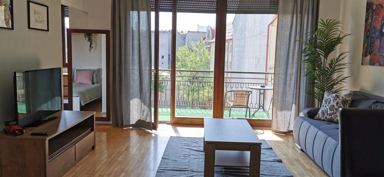 Kazinczy 52 B Apartment بودابست المظهر الخارجي الصورة