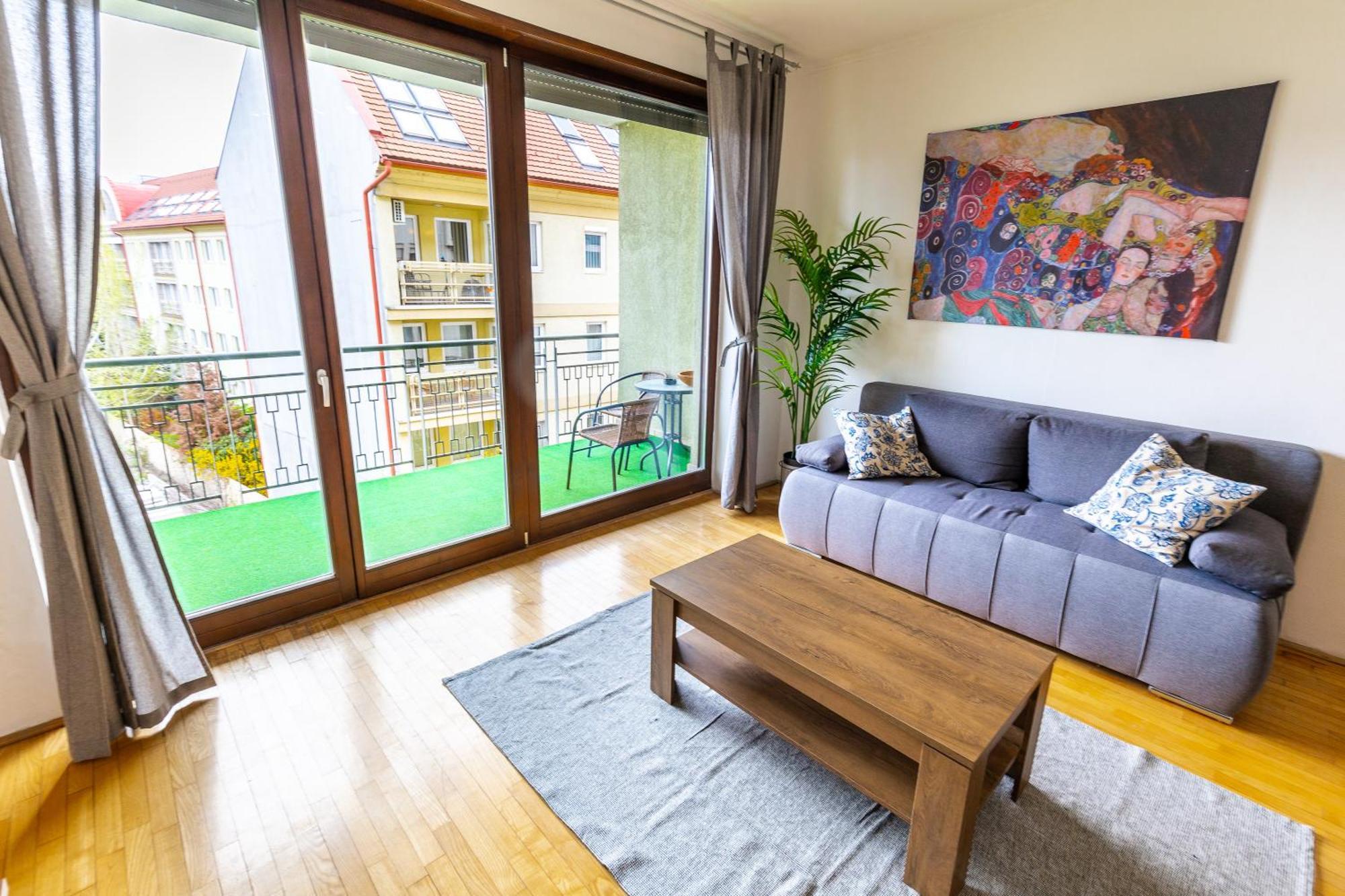 Kazinczy 52 B Apartment بودابست المظهر الخارجي الصورة